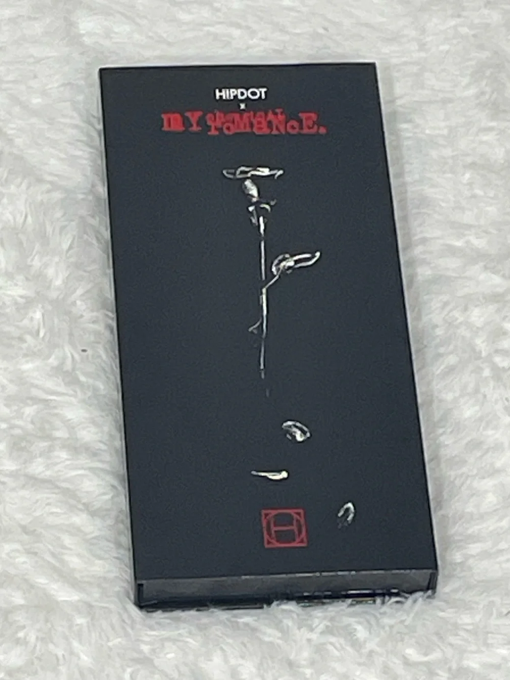 HIPDOT x MY CHEMICAL ROMANCE Collab 3-Piece Makeup Palette Eyeliner Makeup Brush